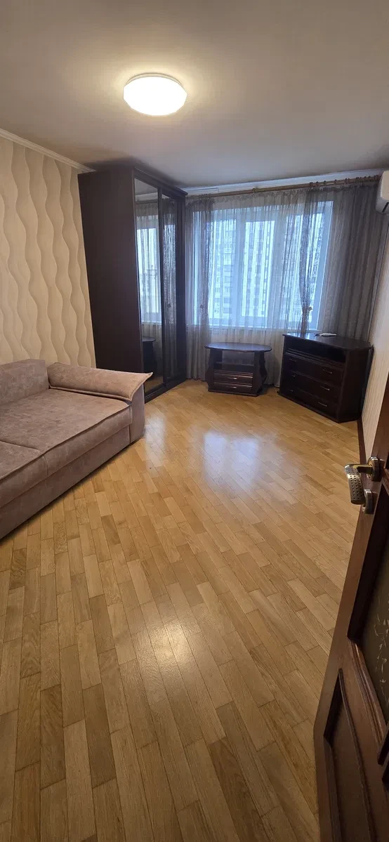 3-кімнатна квартира, Оболонський: євроремонт, 2 кондиціонери