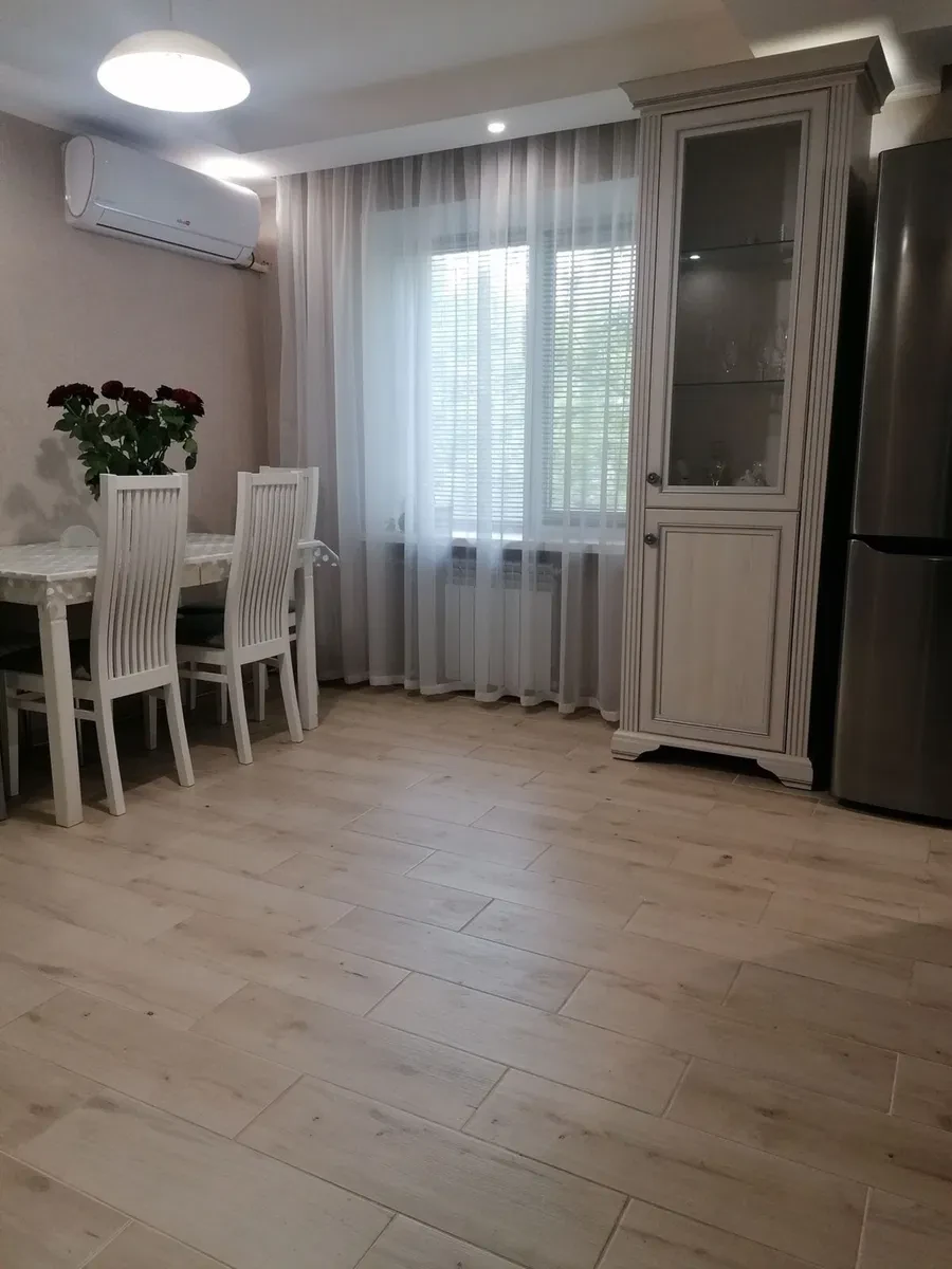 2-кімнатна квартира, Краматорськ: з меблями, кухня 10 м² - фото 3