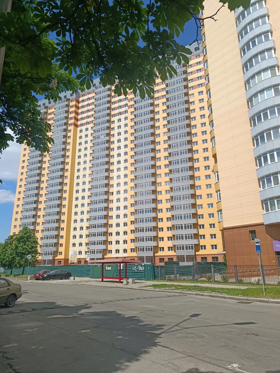 3-кімнатна квартира у ЖК Міністерський: після будівельників, торг