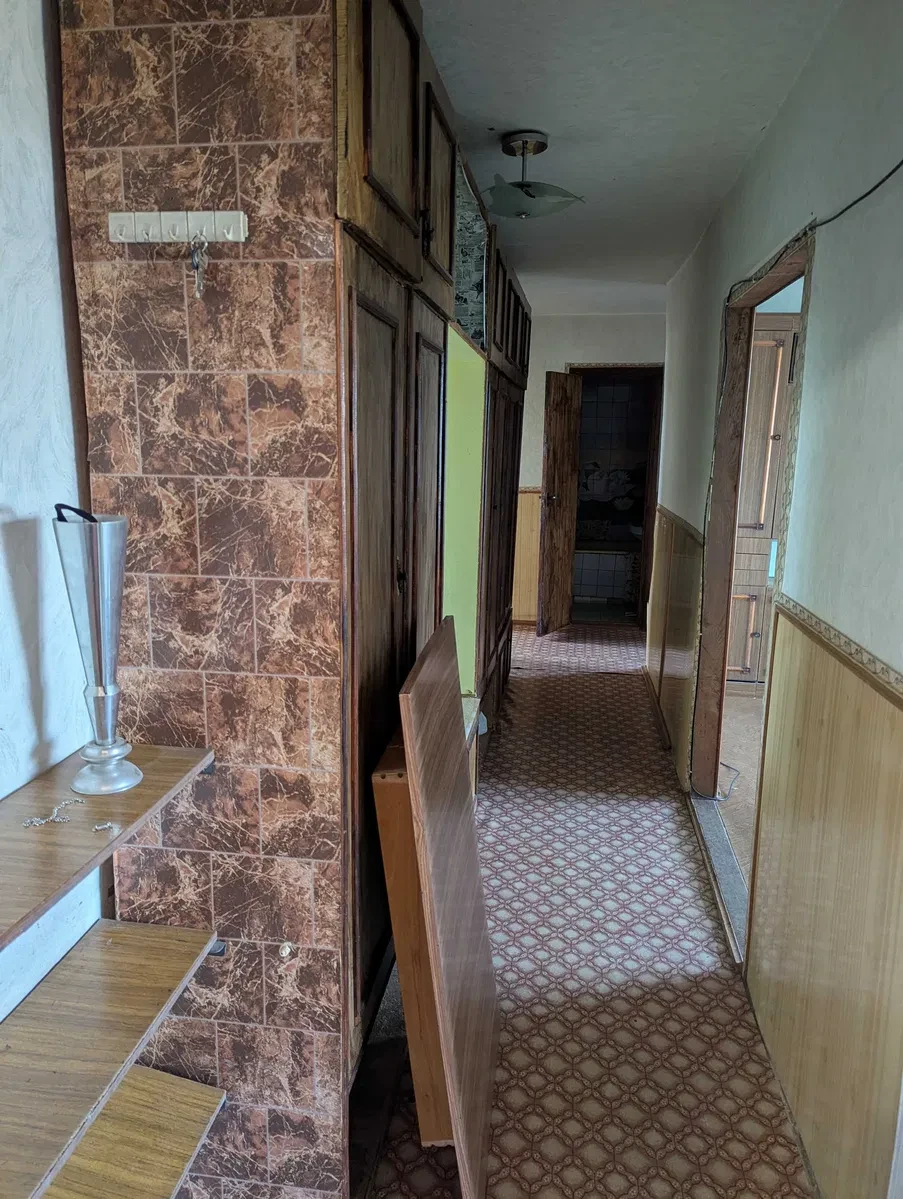 3-комнатная квартира, Монастырище: не угловая, есть подвал - фото 2