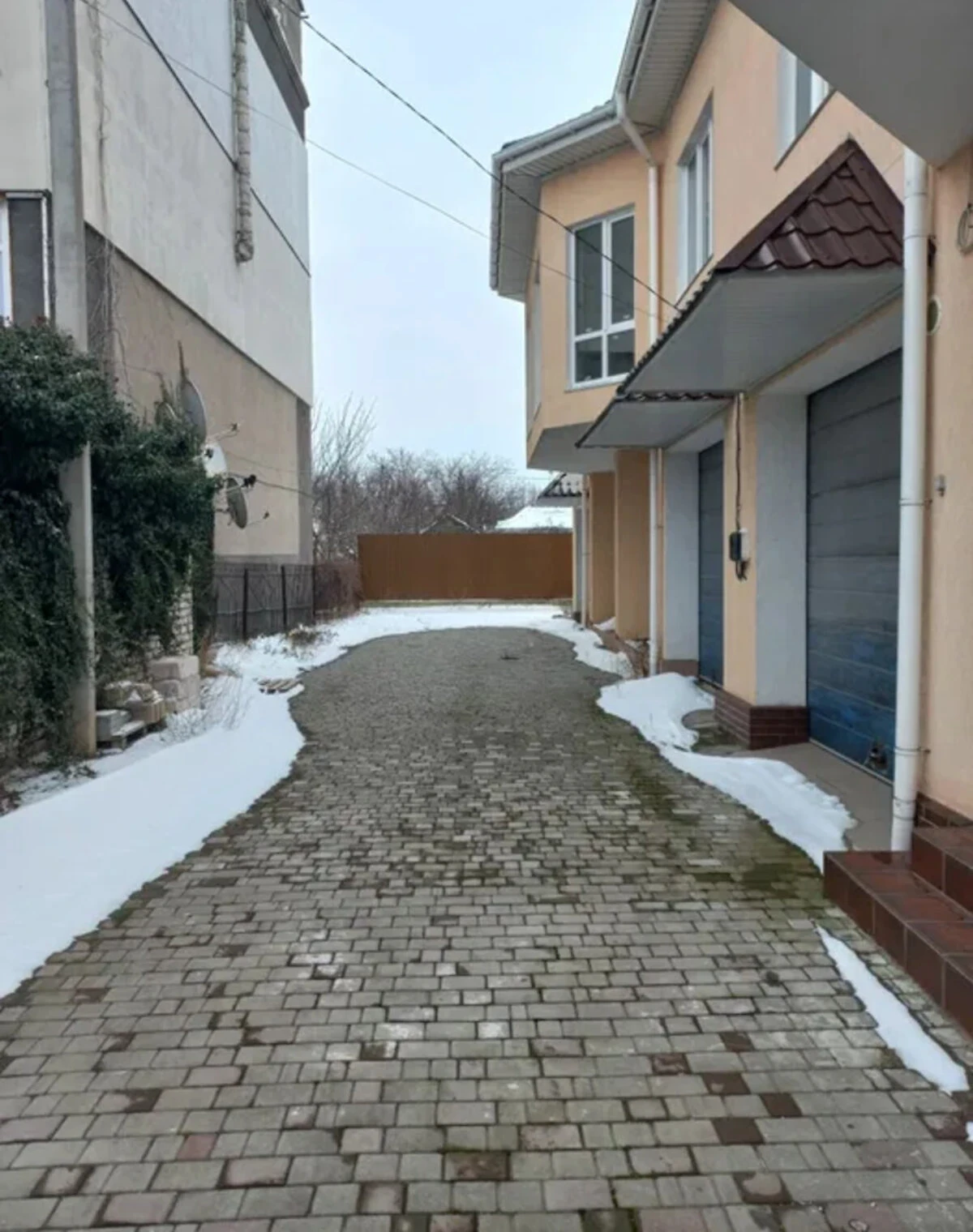 Таунхаус, Центральный: гараж, 2 сотки, газовое отопление, фото 2