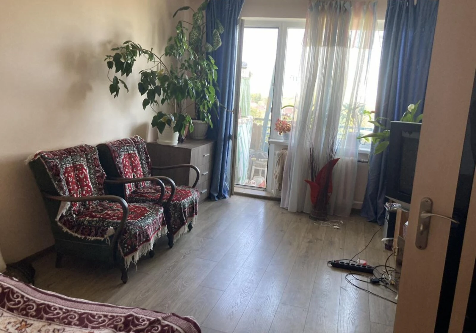 1-кімнатна квартира, Таїрова: вода й опалення без світла, торг можливий - фото 4