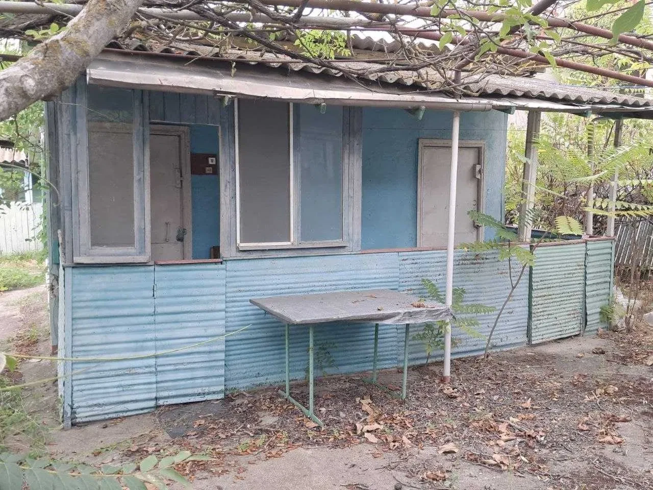 Дача, Затока: під'їзд із трьох сторін, місце під ресторанчик