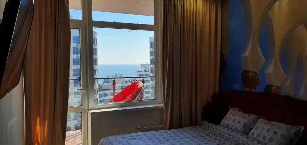 1-кімнатна квартира у ЖК 32 Жемчужина: вид на море, балкон - фото 2