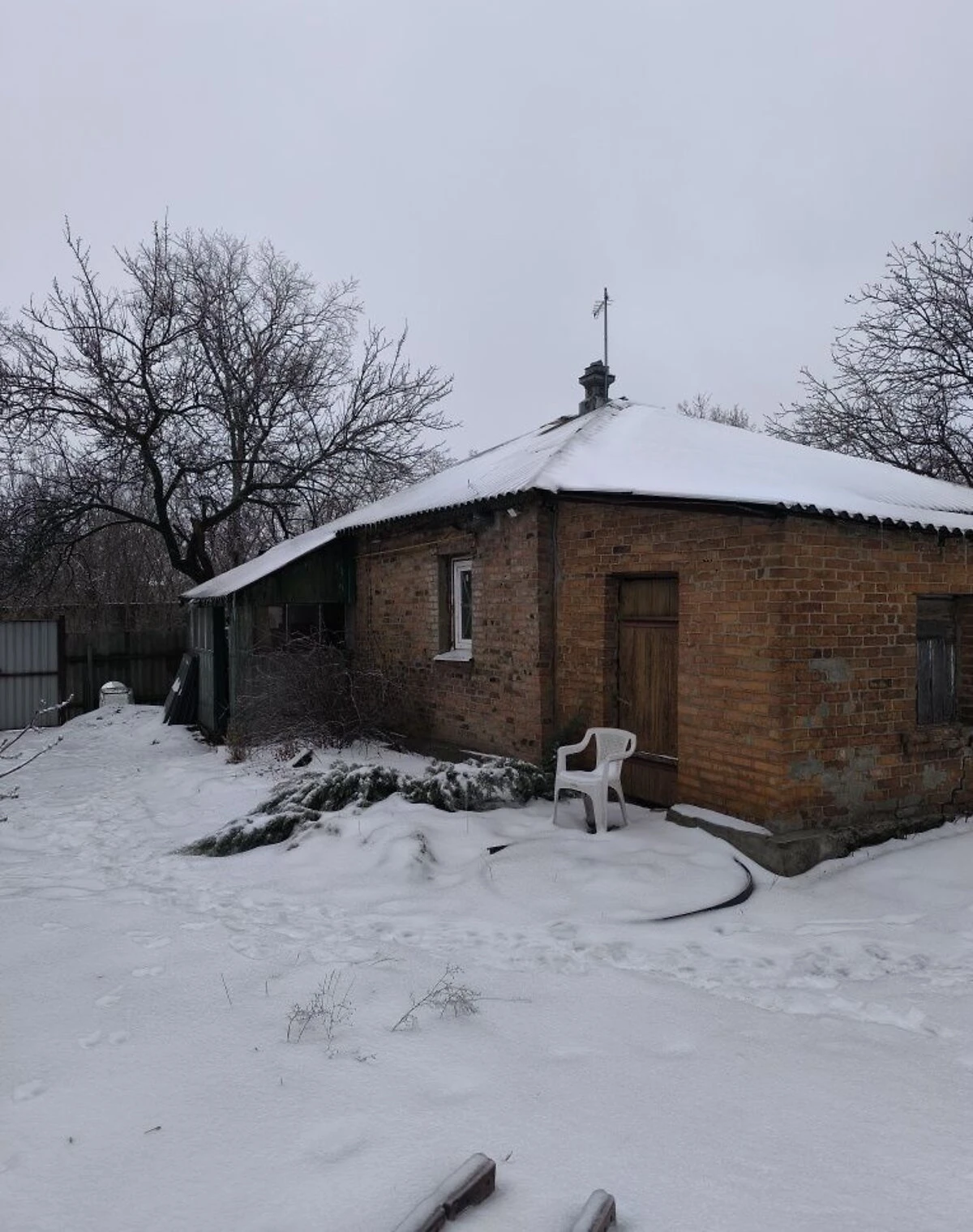 Будинок, Безлюдівка: цегляні стіни - фото 3