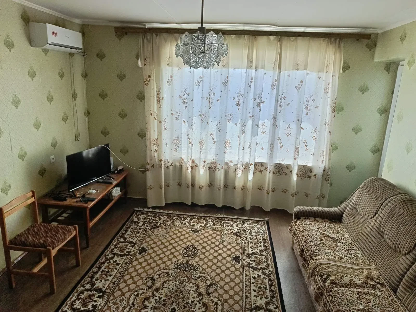 2-кімнатна квартира у ЖК Зарічний: велика лоджія, роздільні кімнати - фото 2