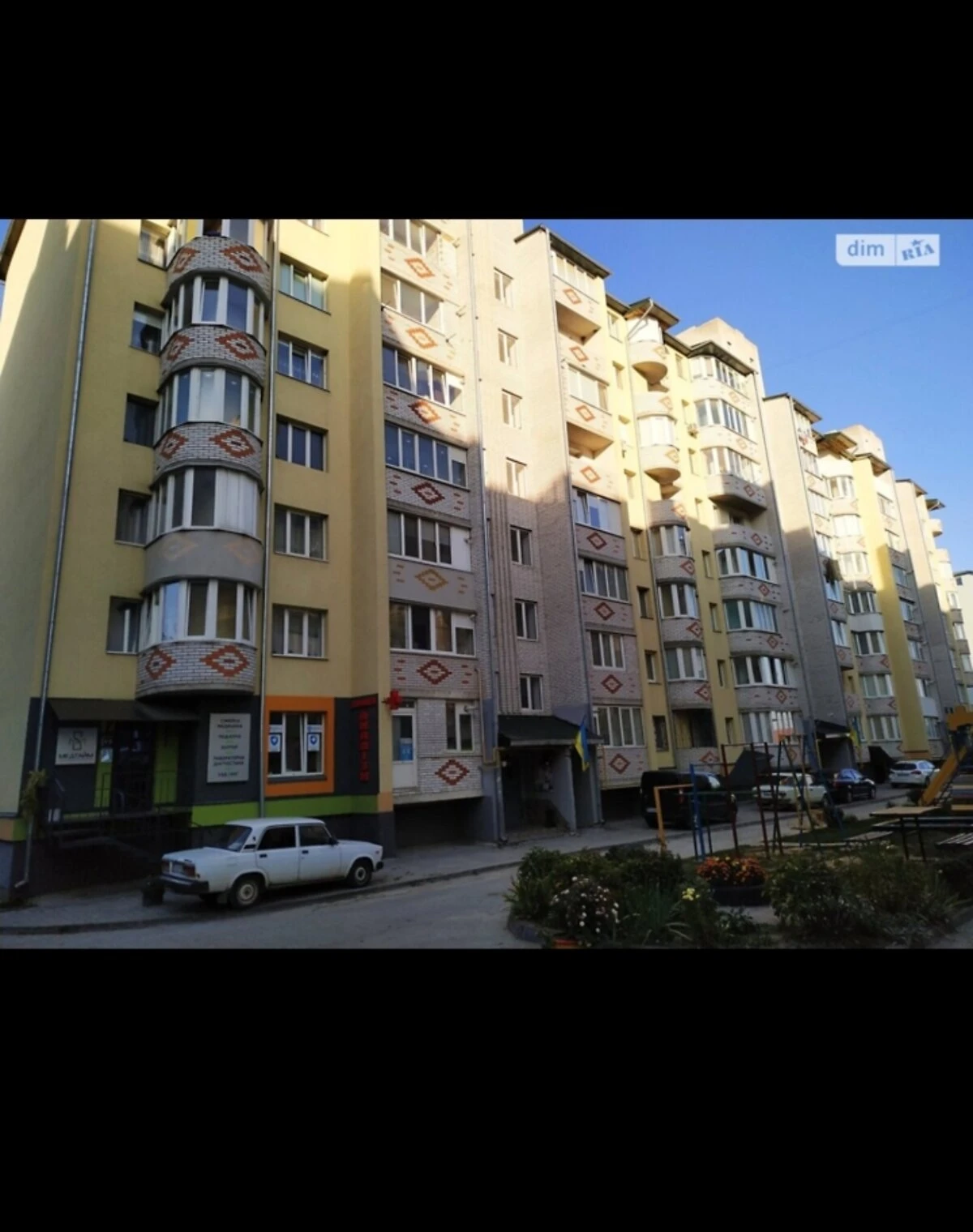 3-кімнатна квартира, Велика Березовиця: новий фонд, без ремонту