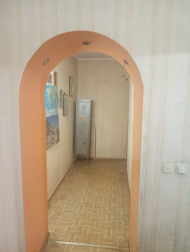 2-кімнатна квартира, Хаджибейський: двір 25 м², паркування на 2 авто - фото 4