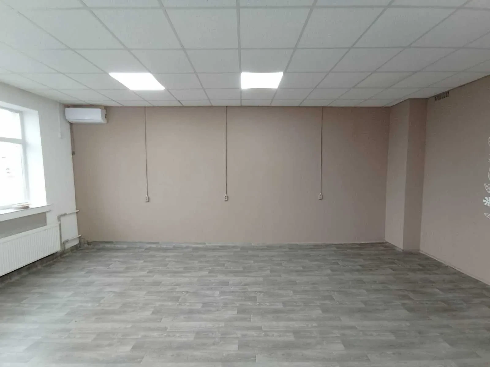 Офис, Ровно: свет не отключают, собственная котельная, фото 4