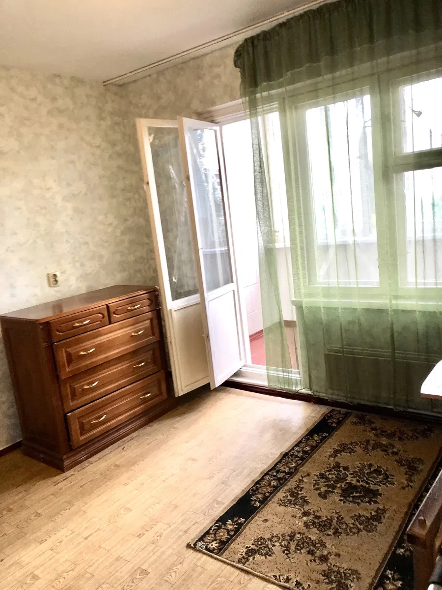 2-кімнатна квартира, Дарницький: дві лоджії, метро Позняки 5-7 хв - фото 3