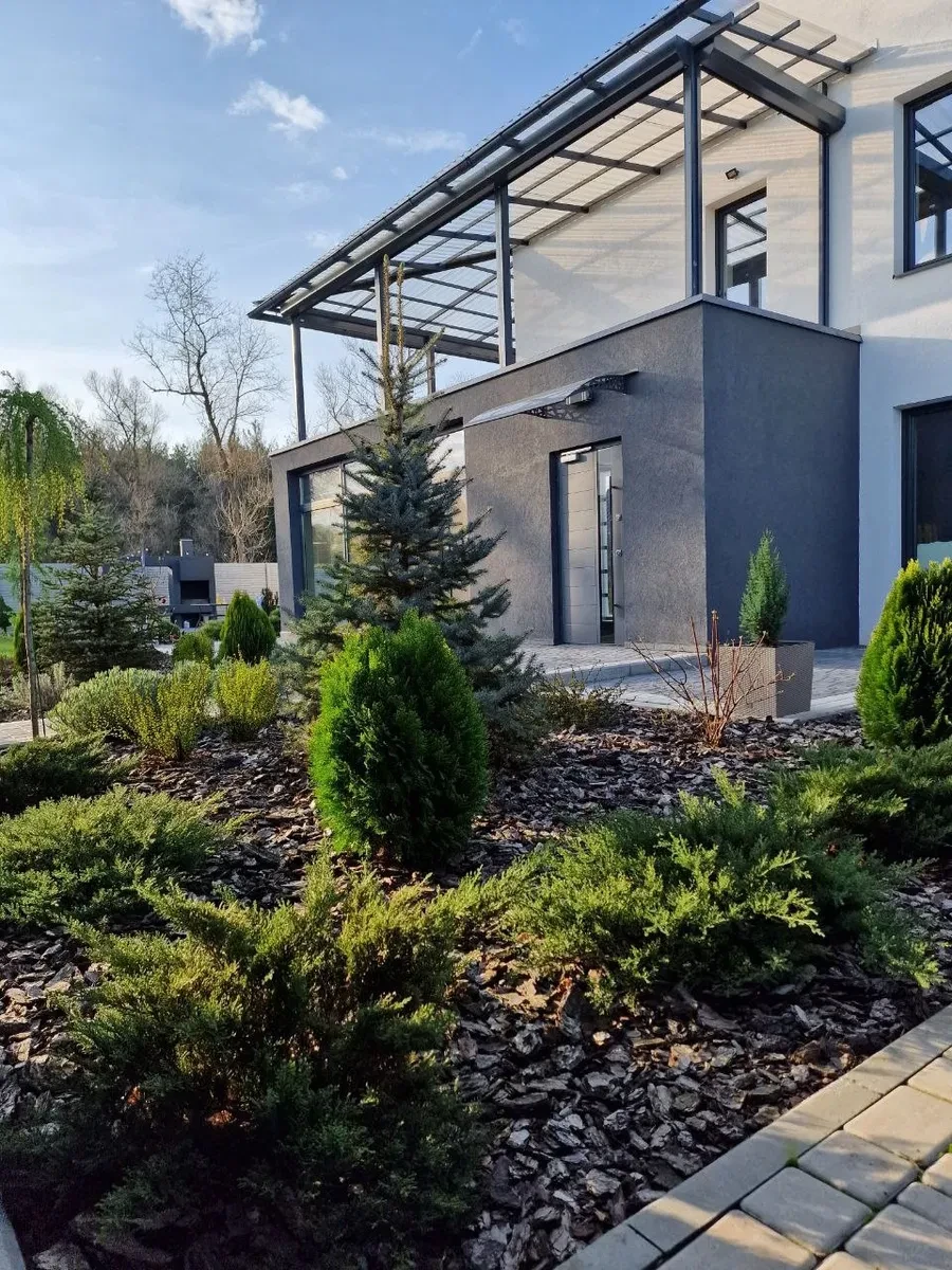 Коттедж, Обуховка: генератор 10 кВт, беседка 55 м², навес на 5 авто - фото 1