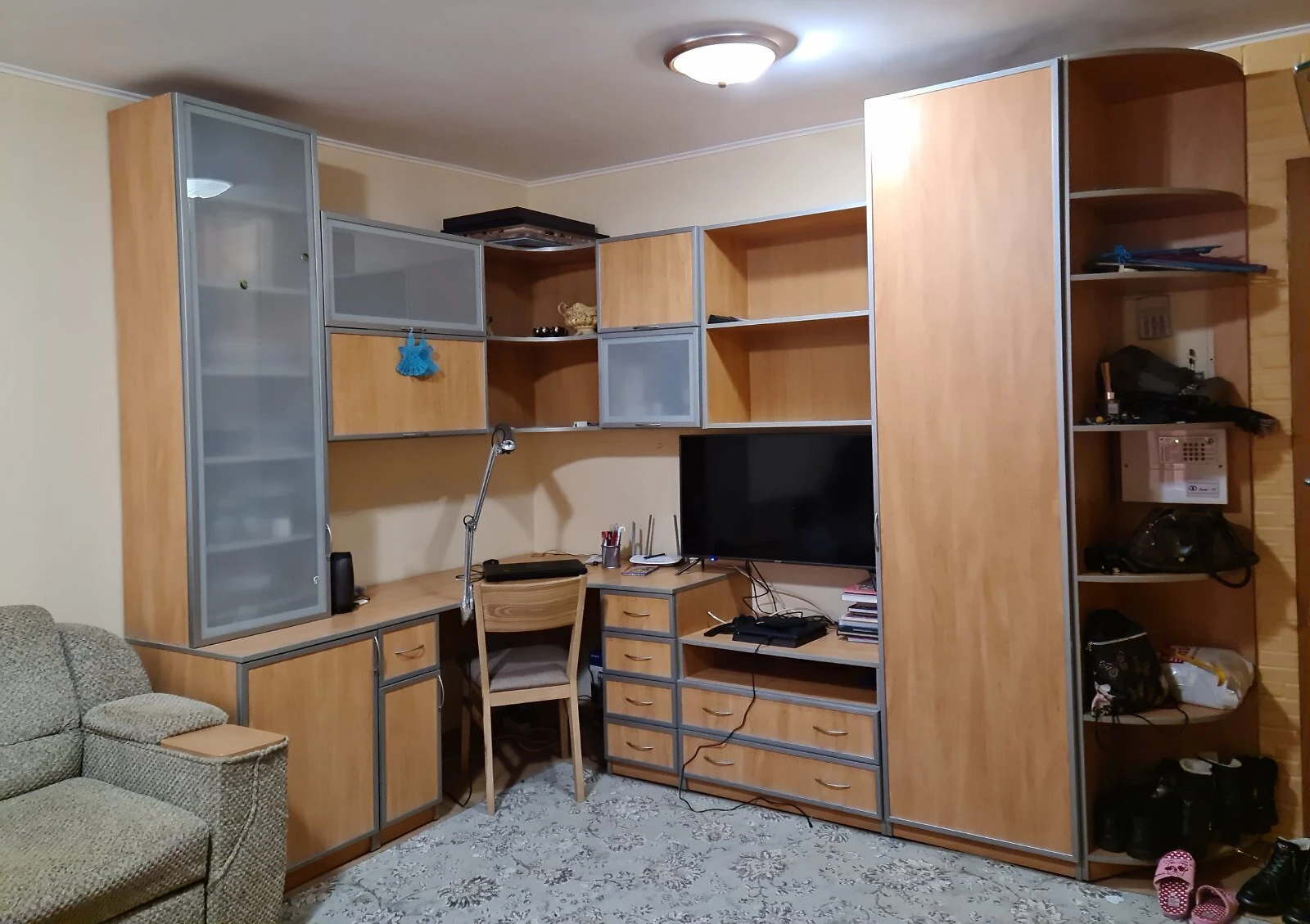 1-кімнатна квартира, Лісовий Масив: паркомісце, цегляні стіни - фото 2