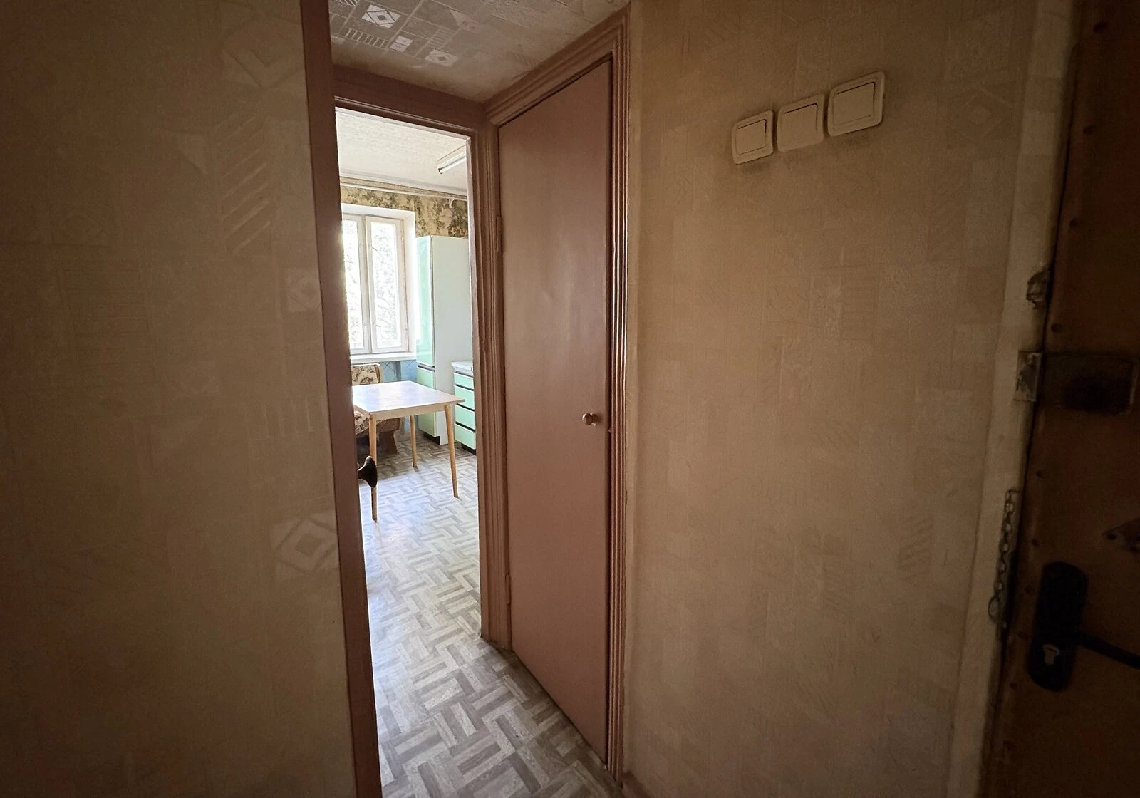 3-кімнатна квартира, Черепанова гора: косметичний ремонт, балкон - фото 2