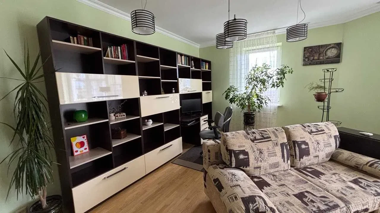 3-кімнатна квартира, Збиранка: резервне живлення, газове опалення, фото 2