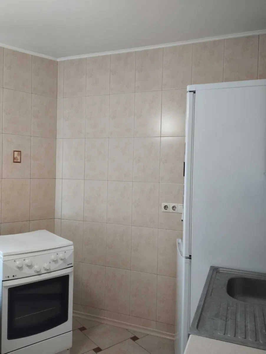 2-кімнатна квартира, Деснянський: засклений балкон, парк та озеро - фото 3