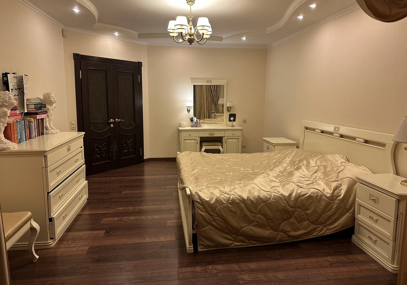 4-кімнатна квартира, Автозаводський: паркомісце, камін - фото 2