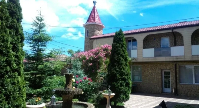 Будинок, Хаджибейський: бомбосховище 170 м², 2 виходи, 2 гаражі - фото 2