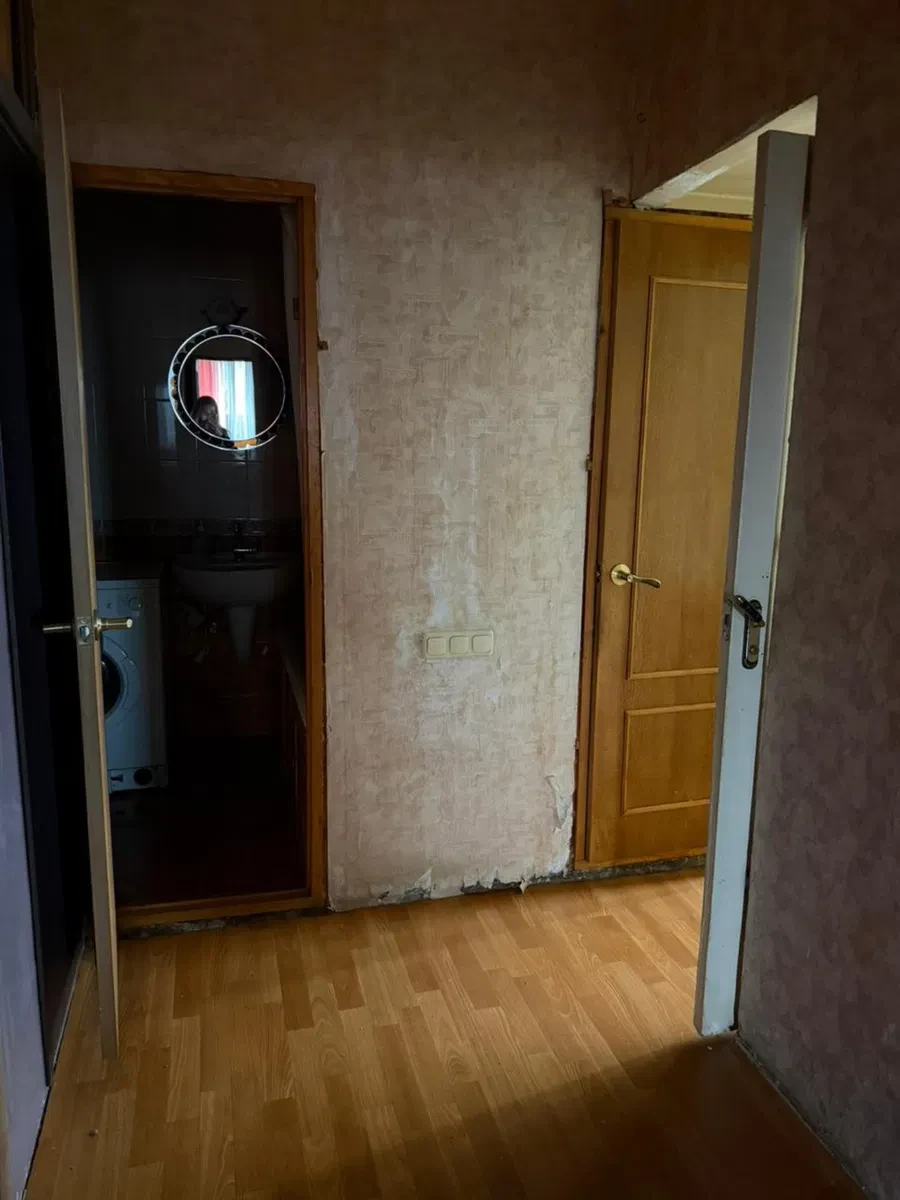 3-комнатная квартира, Киевский: под ремонт, парковка - фото 1