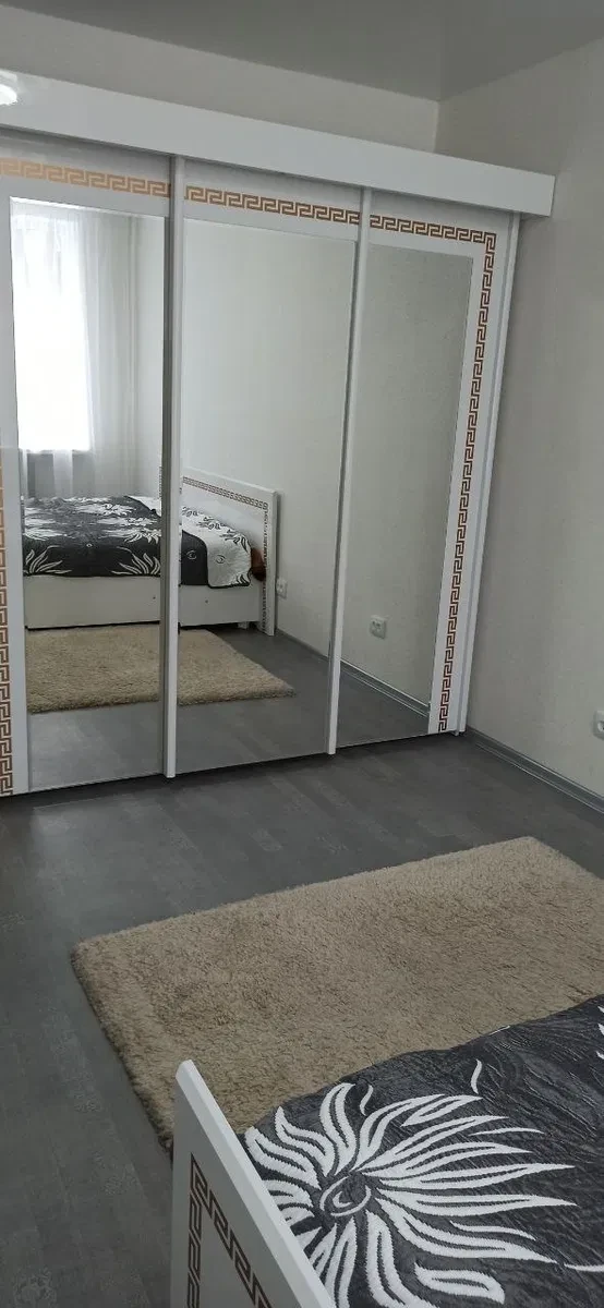 2-кімнатна квартира, Л.Українки: тепло під час відключень, місце у дворі, фото 5