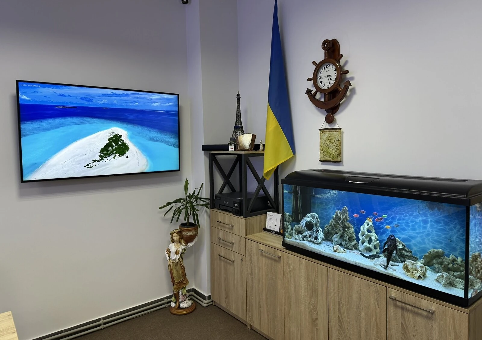 Офіс, Оболоня: фасадне, резервне живлення, вітринні вікна - фото 3