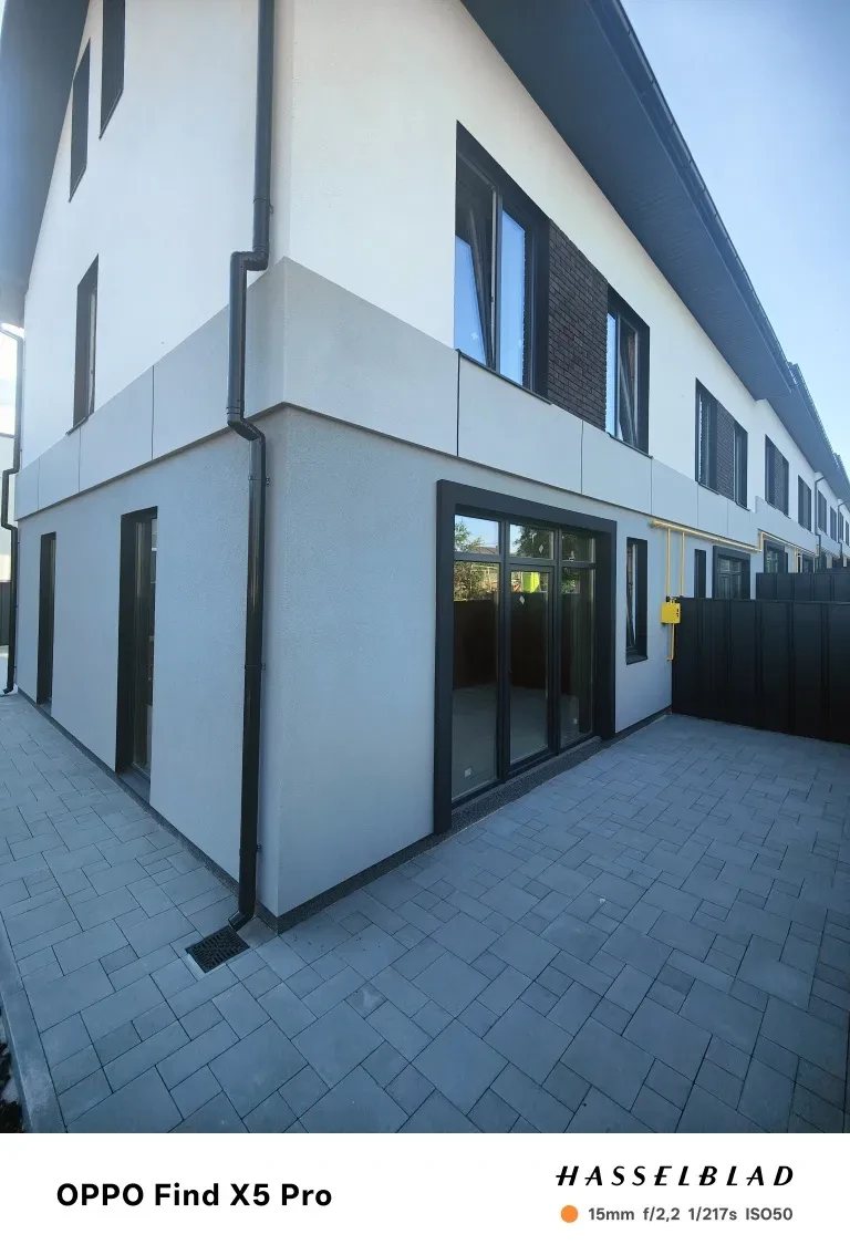 Таунхаус, Ірпінь: власний двір 3 сотки, кухня-вітальня 40 м²