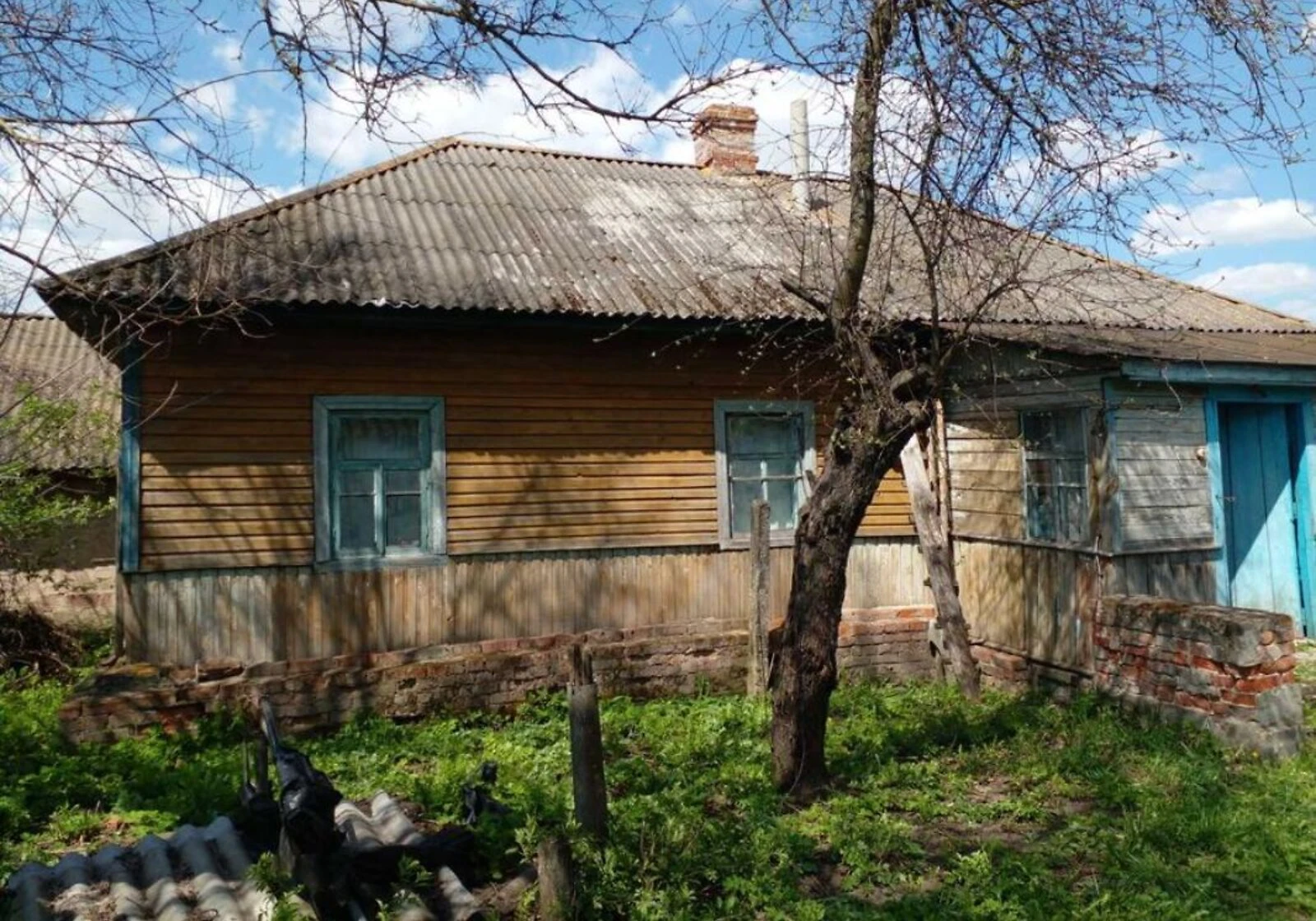 Будинок, Черниш: опалення, 24 сотки, господарські будівлі