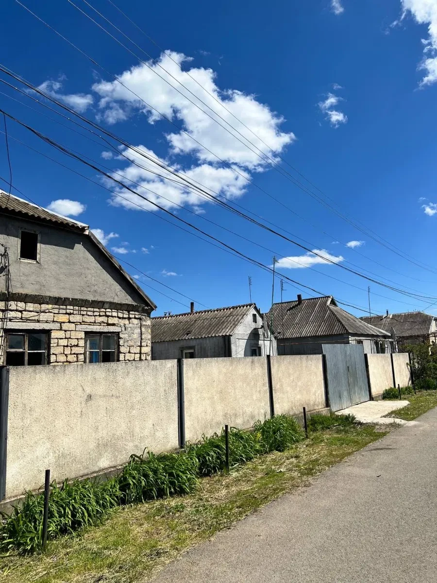 Дом, Причерноморское: свет не отключают, печь на дровах, гараж, фото 2
