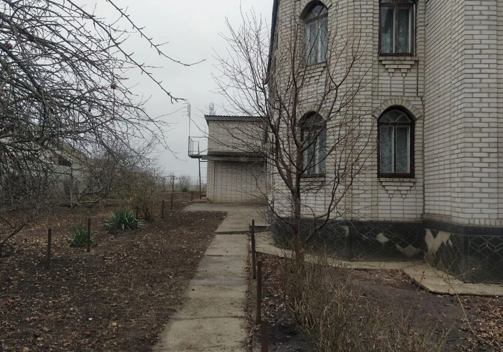 Будинок, Миронівка: гараж у цоколі, город і літня кухня - фото 3