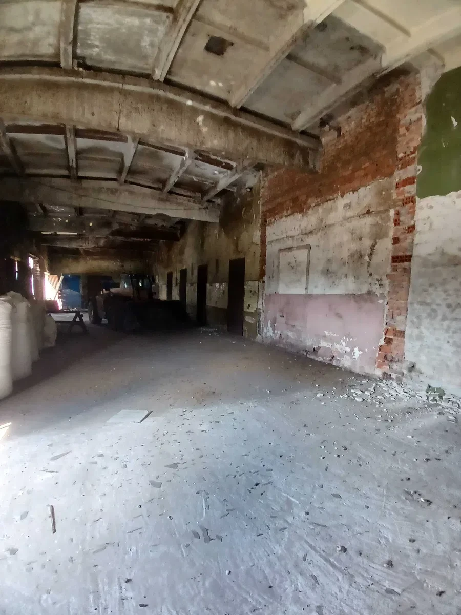 Производственные помещения, Кремино: цех 2000 м², козловой кран - фото 2