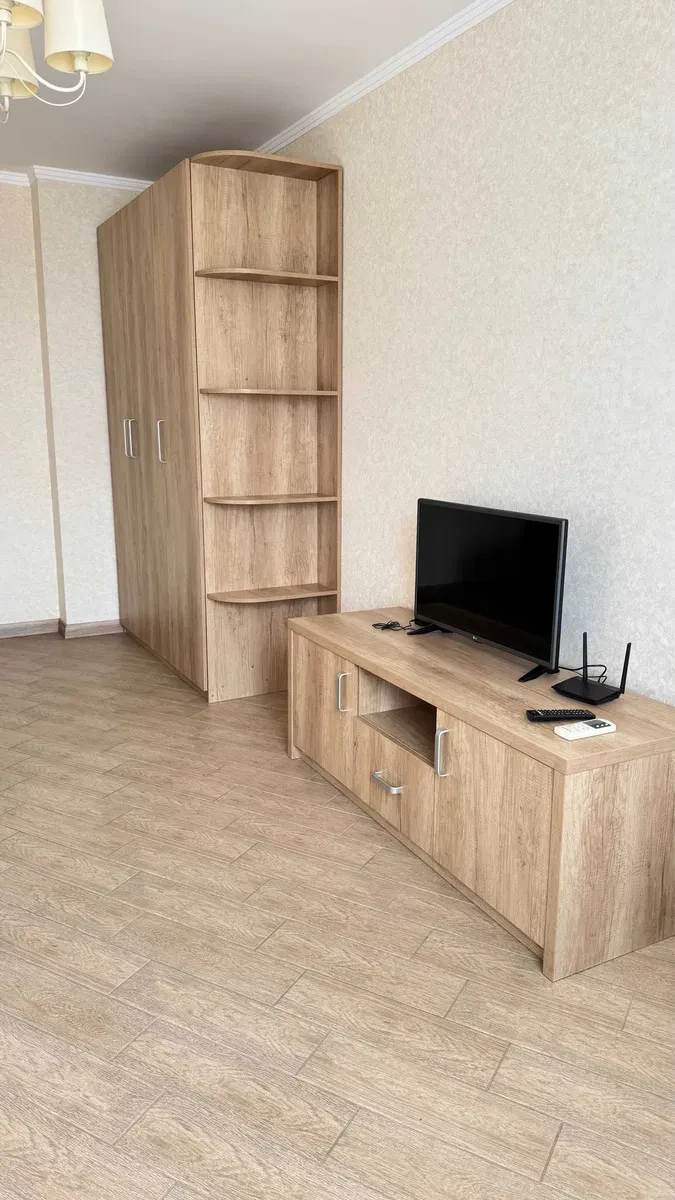 1-кімнатна квартира, Дарницький: свіжий ремонт, метро Позняки за 5 хв - фото 3