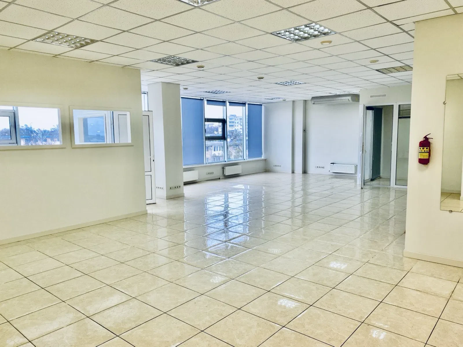 Офис, Шевченковский: открытое пространство, метро за 5 минут - фото 1