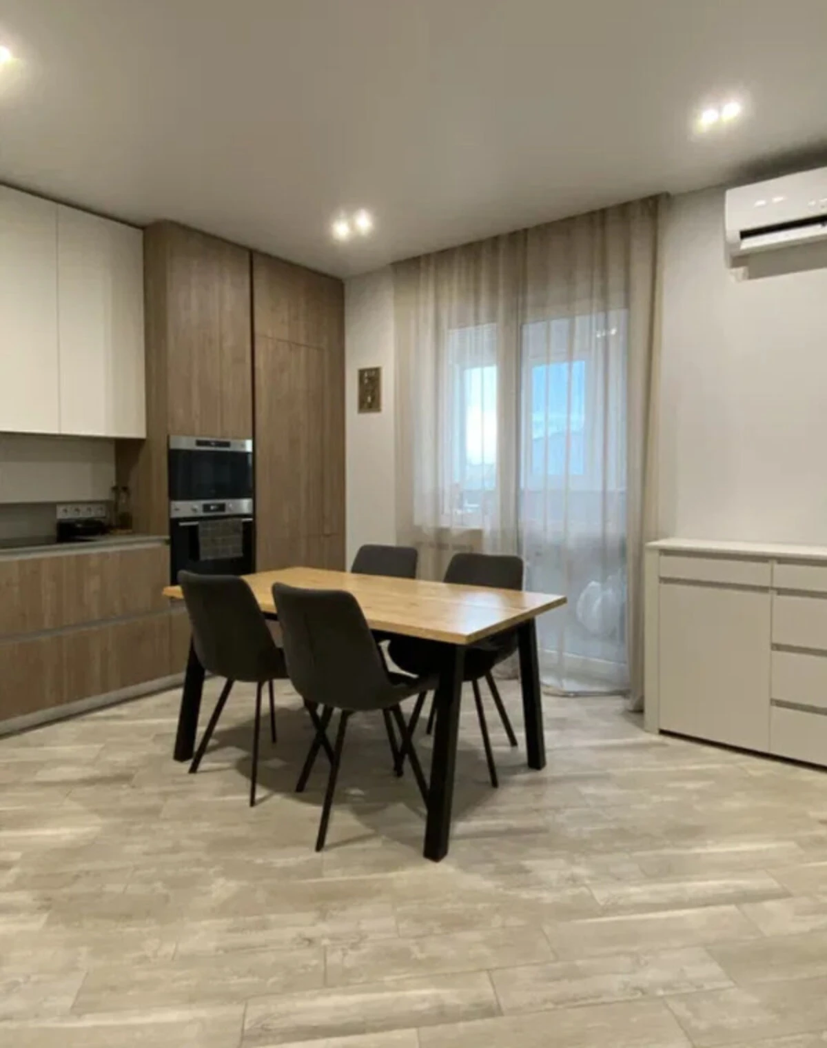 2-кімнатна квартира, Харків: дизайнерський ремонт, кухня 24 м² - фото 1