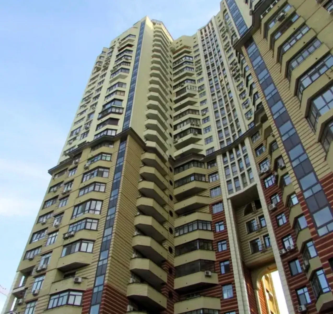2-комнатная квартира, Соломенский: резервное питание, паркинг-укрытие - фото 2
