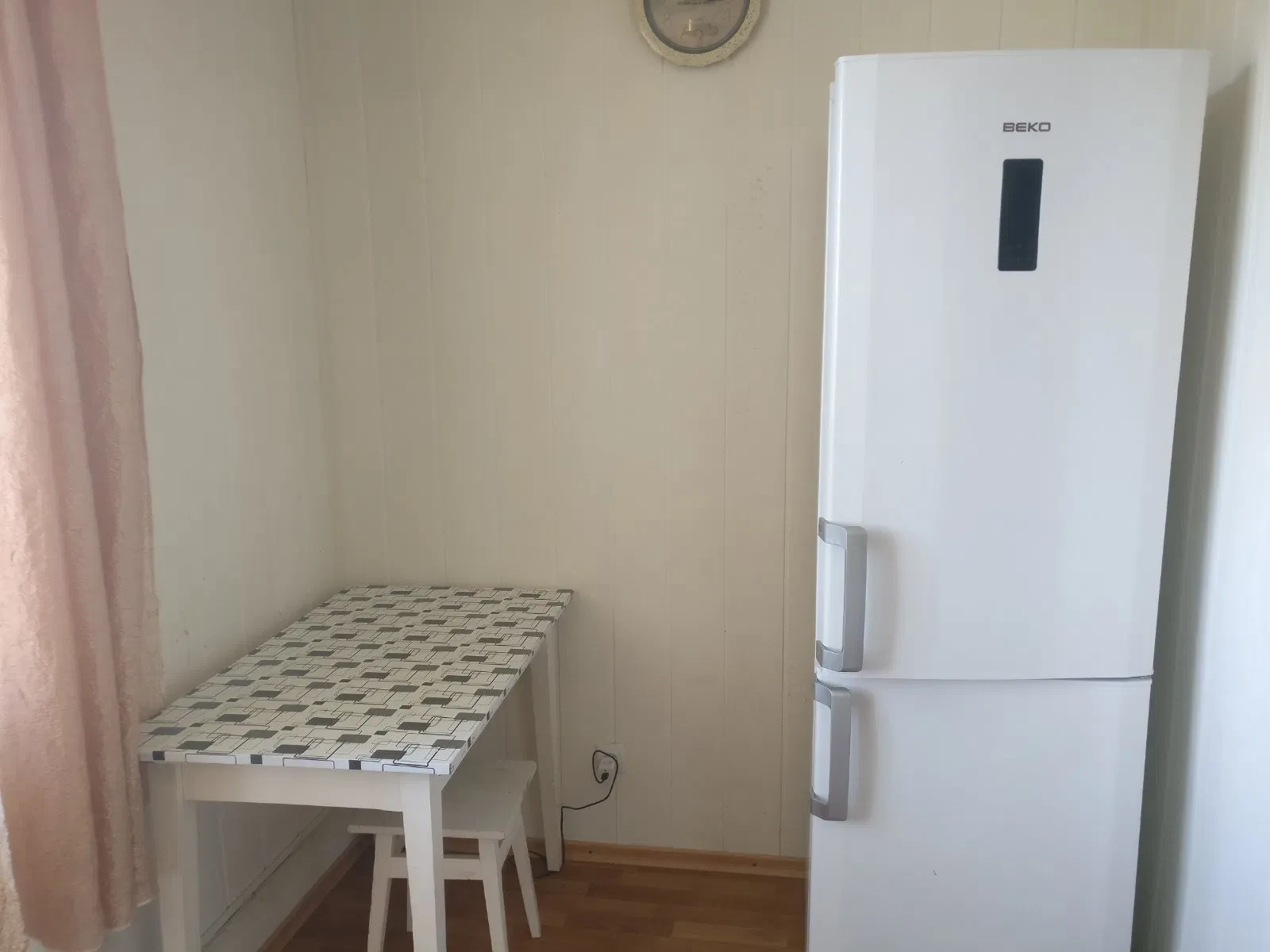 1-кімнатна квартира, Новогуйвинське: автономне опалення, вид на озеро, фото 5