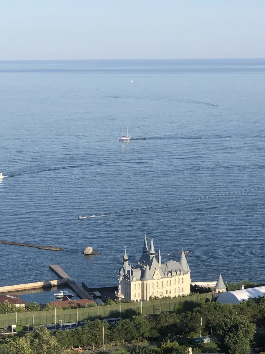 1-кімнатна квартира у ЖК Новий Берег: вид на море, авторський проєкт - фото 1
