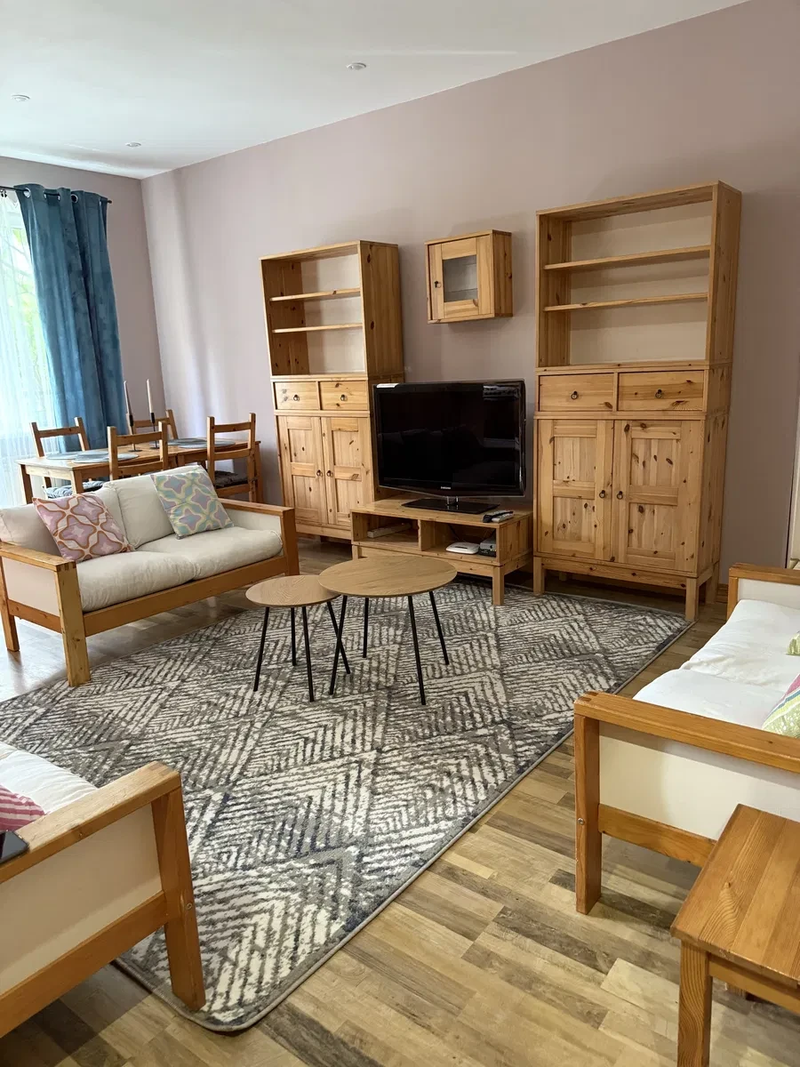 3-кімнатна квартира, Дарницький: вода без світла, можна з тваринами - фото 1