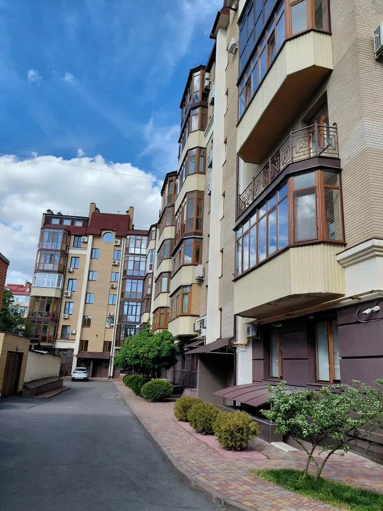 3-кімнатна квартира, Полтава: дизайнерський ремонт, паркінг - фото 3