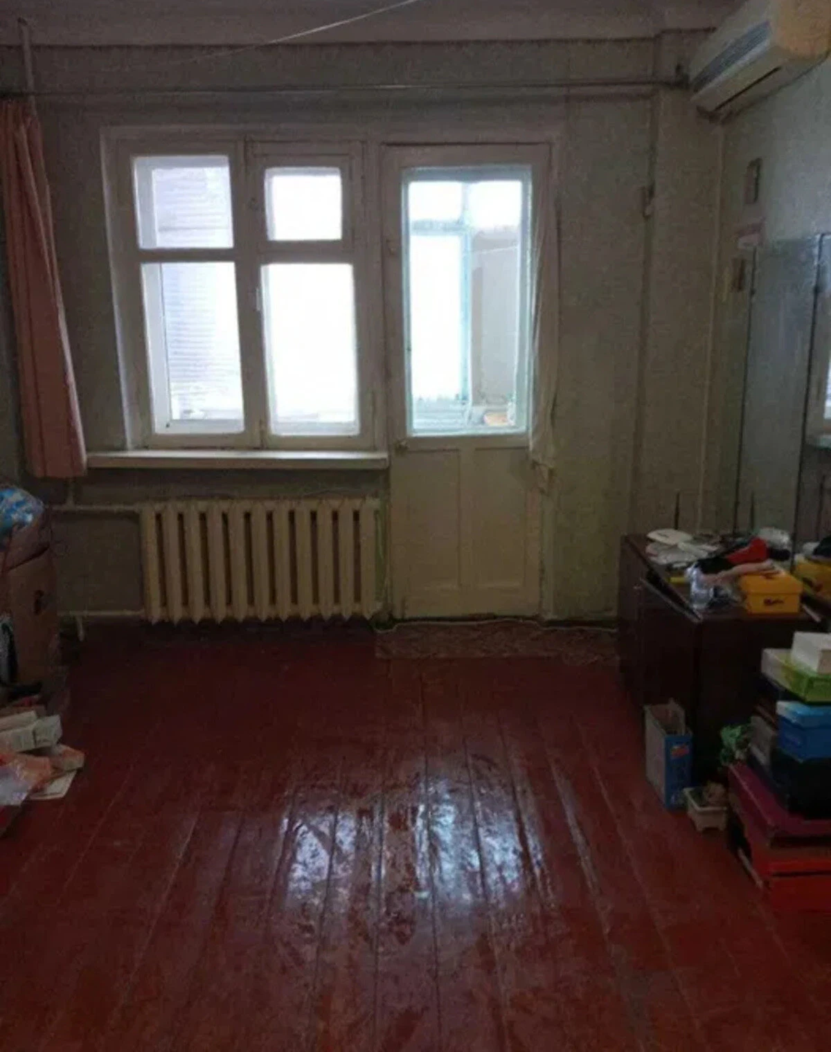 1-комнатная квартира, Запорожье: кирпичные стены, внутренний двор, фото 5