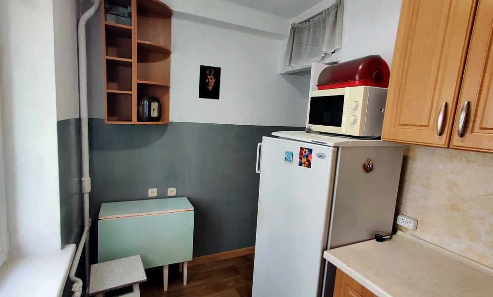 2-кімнатна квартира, Шевченківський: метро 2 хв, косметичний ремонт, фото 4