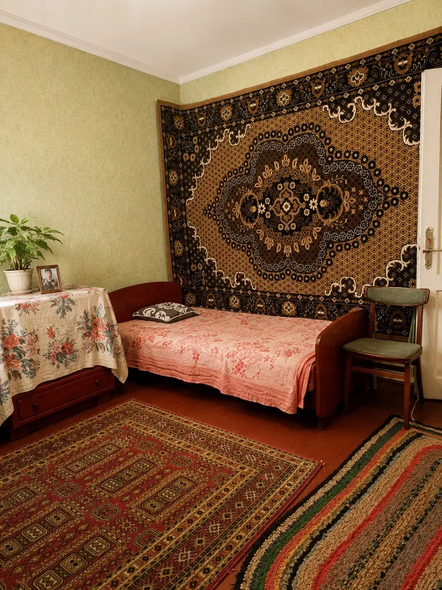 Частина будинку, Коростень: гараж, окремий двір, біля Флори, фото 5