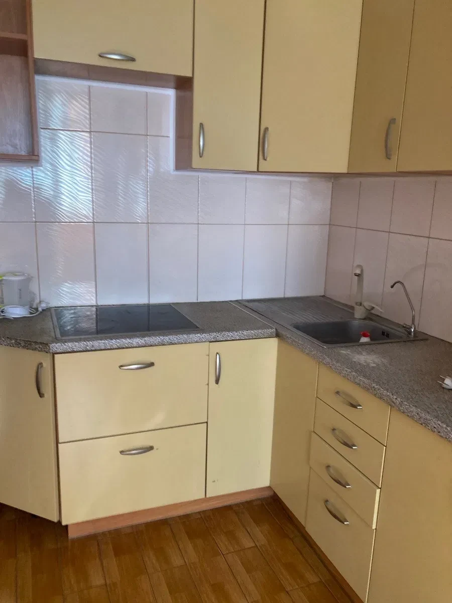 2-кімнатна квартира, Дарницький: два балкони, бомбосховище - фото 1