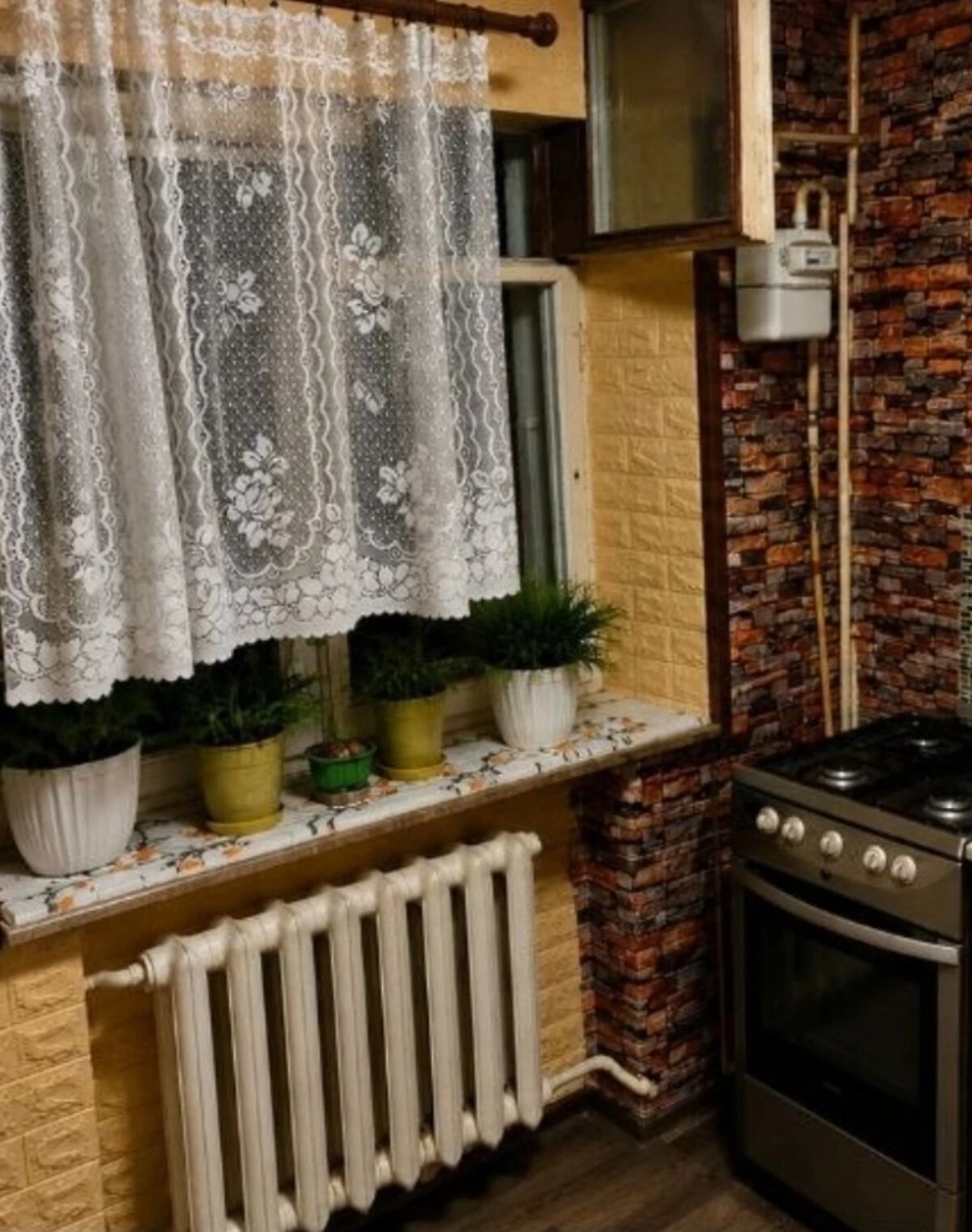 3-кімнатна квартира, Славута: цегляні стіни, бойлер - фото 2