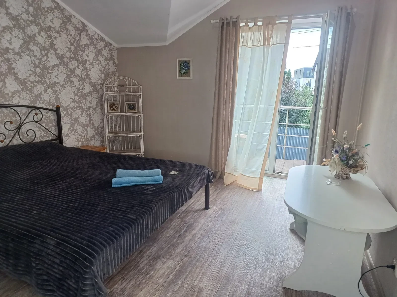 Таунхаус, Дарницький: метро Осокорки 500 м, 5 спалень, тераса - фото 1