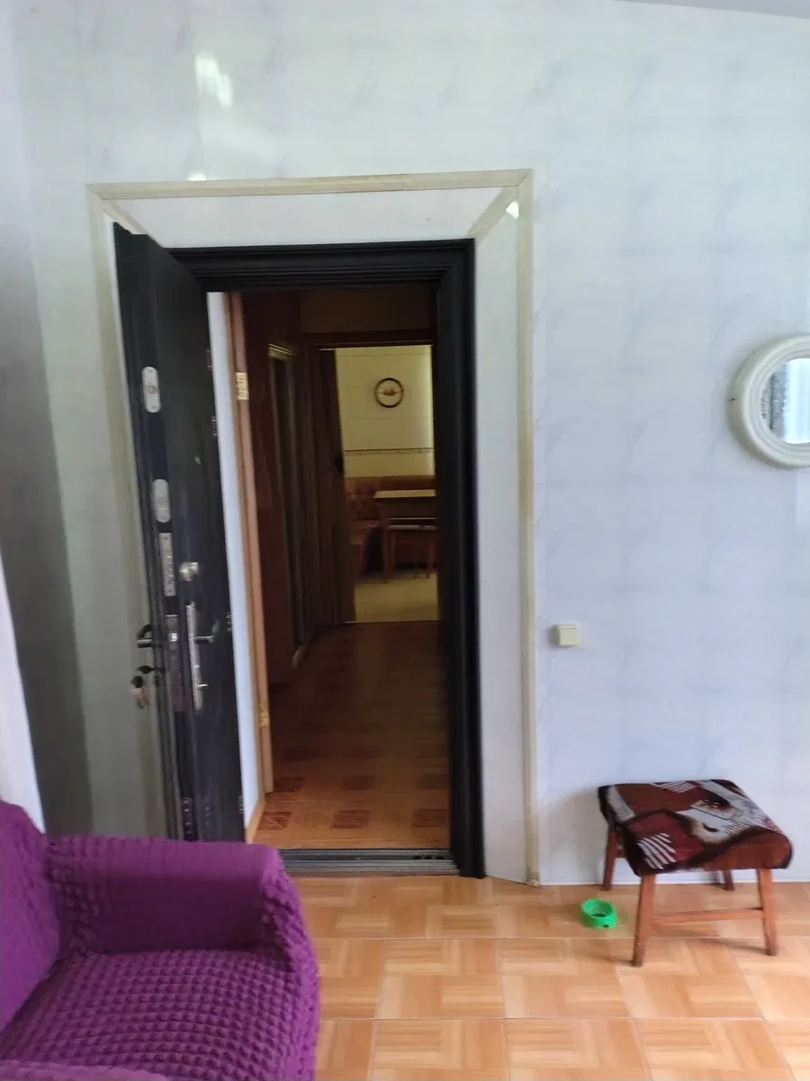 3-кімнатна квартира, Канів: центр міста, окремий вхід, гараж - фото 3