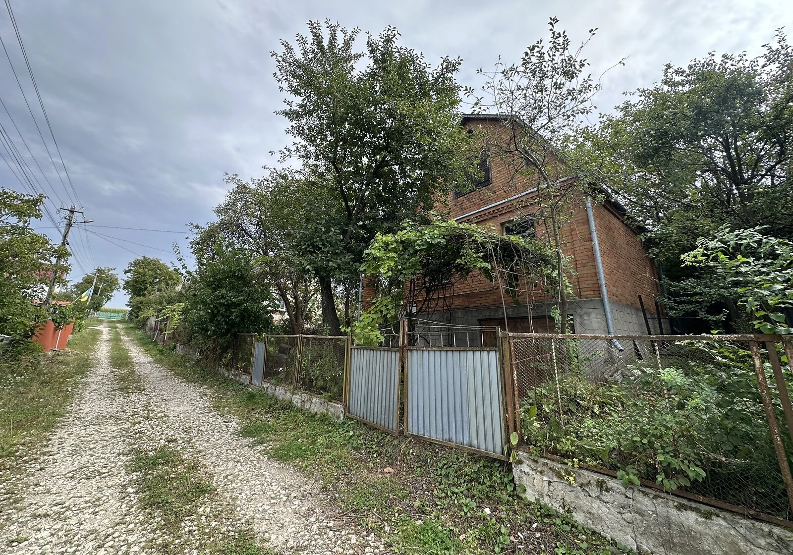 Будинок у масиві Автомобіліст: веранда, криниця, 5 соток - фото 2