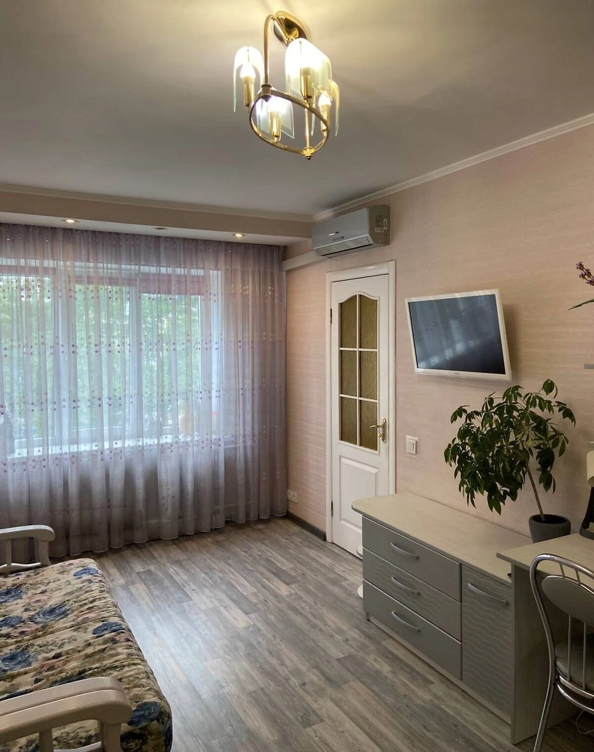 1-комнатная квартира, Нивки: евроремонт, кондиционер, фото 3