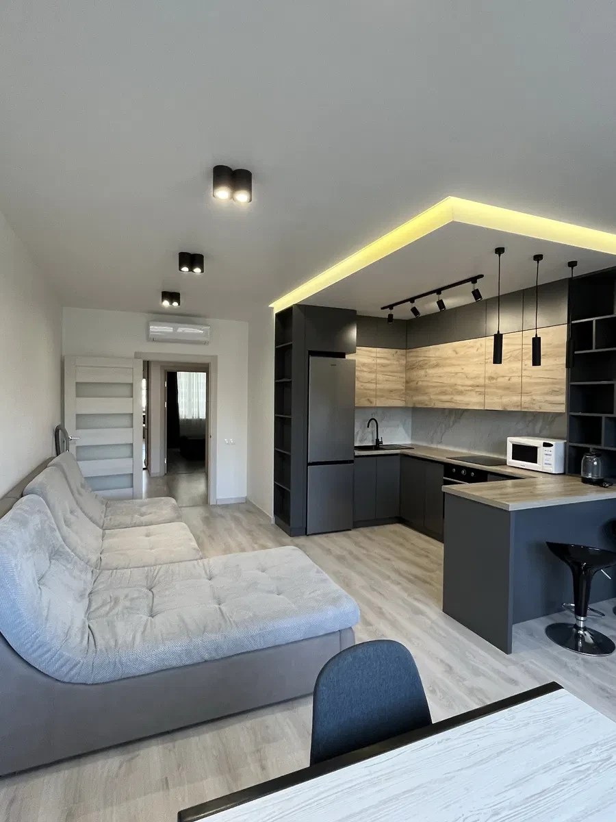 1-кімнатна квартира у ЖК Куб: кухня-вітальня, дохід $500/місяць