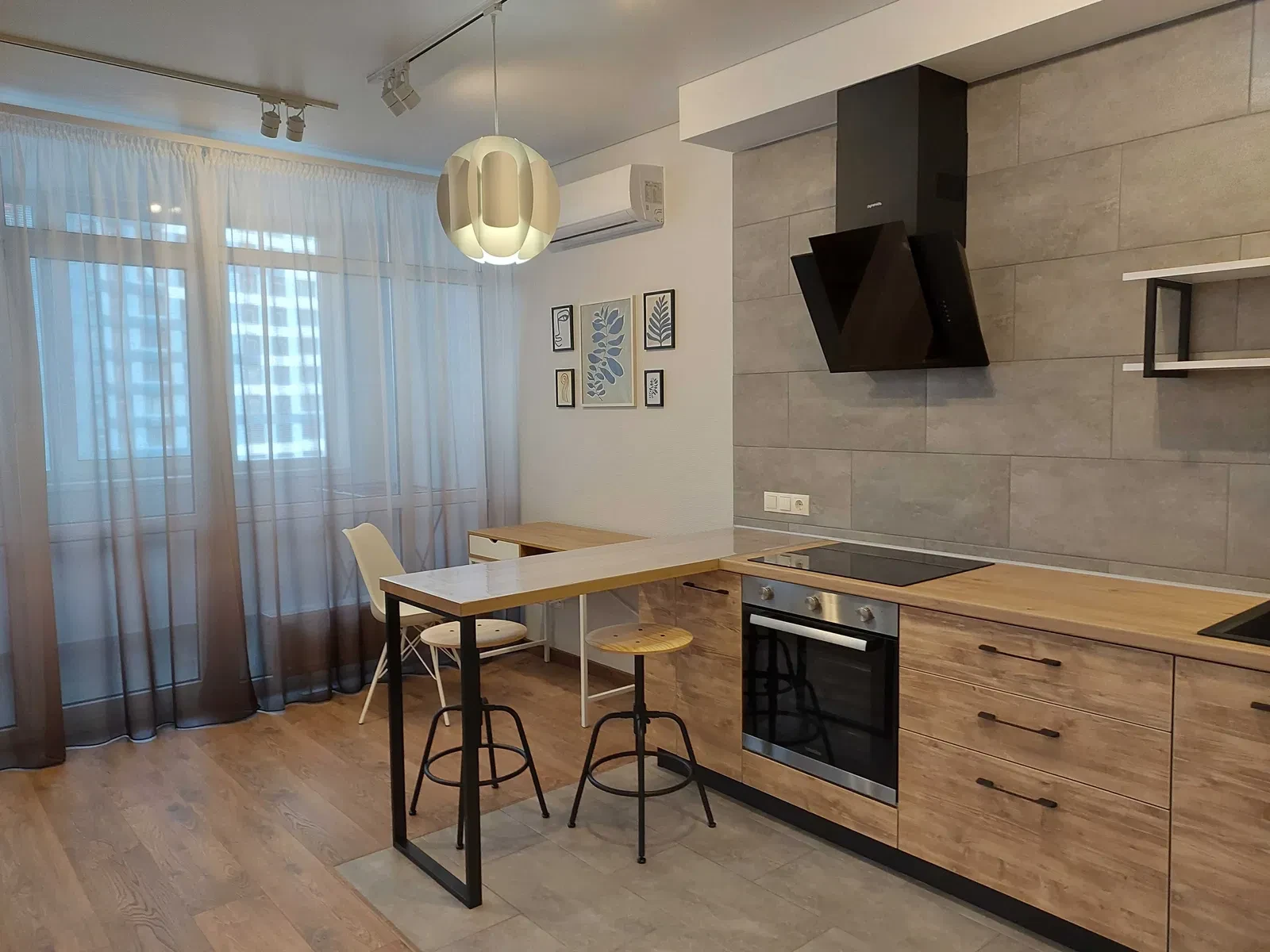 Студія у ЖК Галактика: авторський проєкт, окрема гардеробна - фото 4