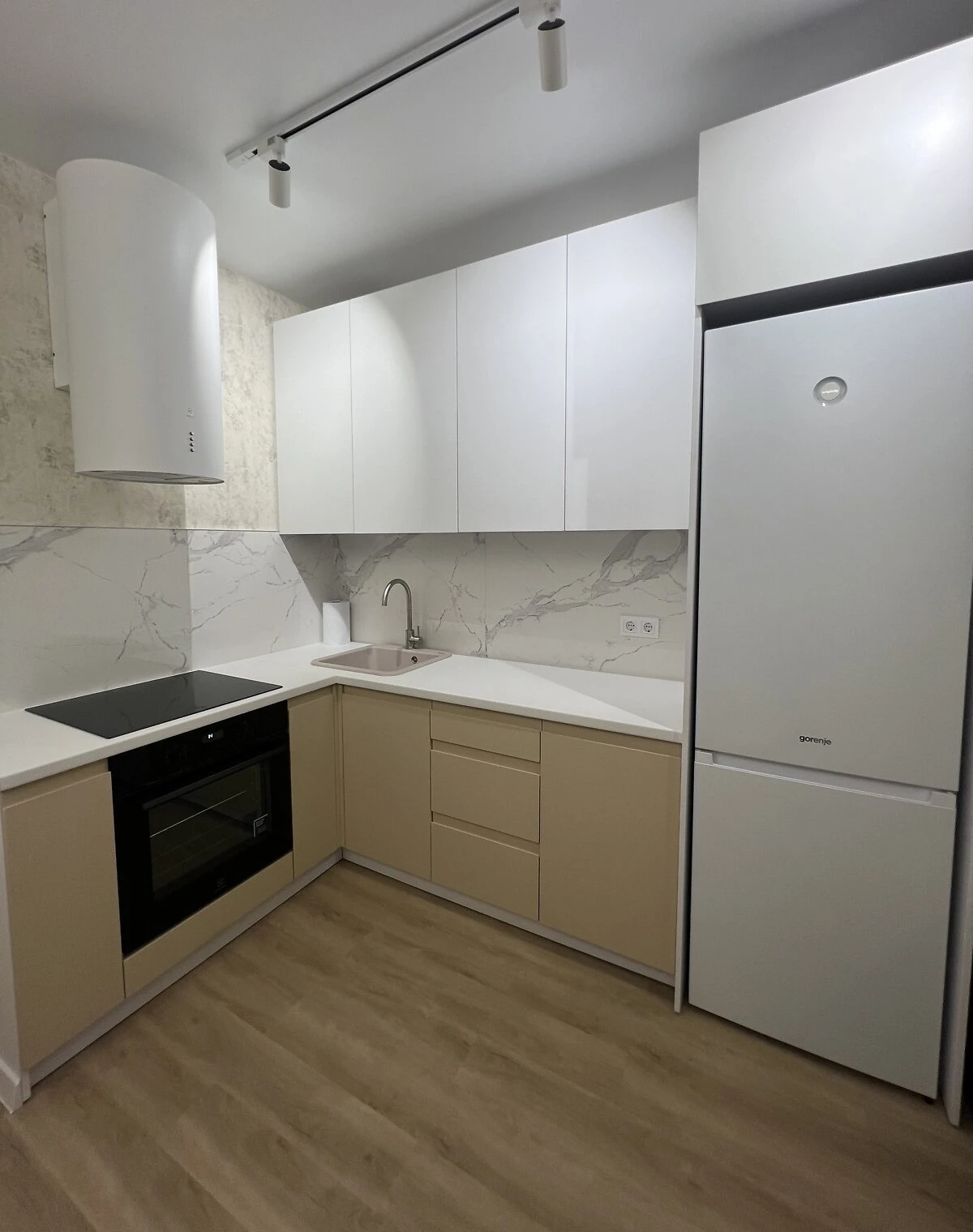 2-кімнатна квартира, Теремки-2: кухня-студія, ліфт працює без світла, фото 4