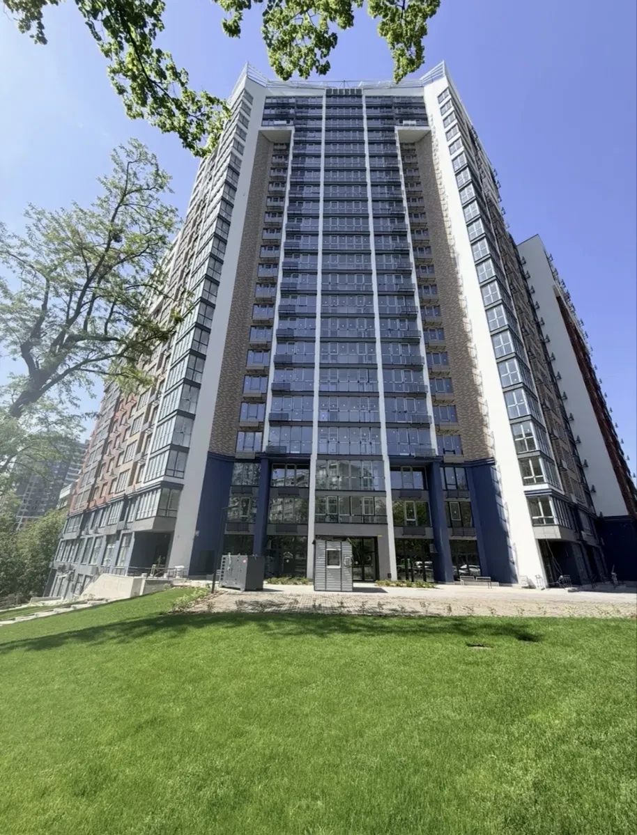 2-кімнатна квартира у ЖК Лукʼянівський каскад: кухня-вітальня, єОселя